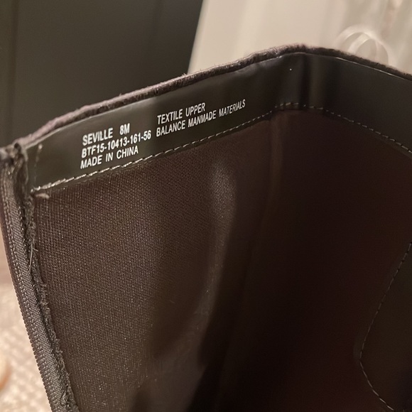 Bare Traps tall boot - Picture 5 of 6